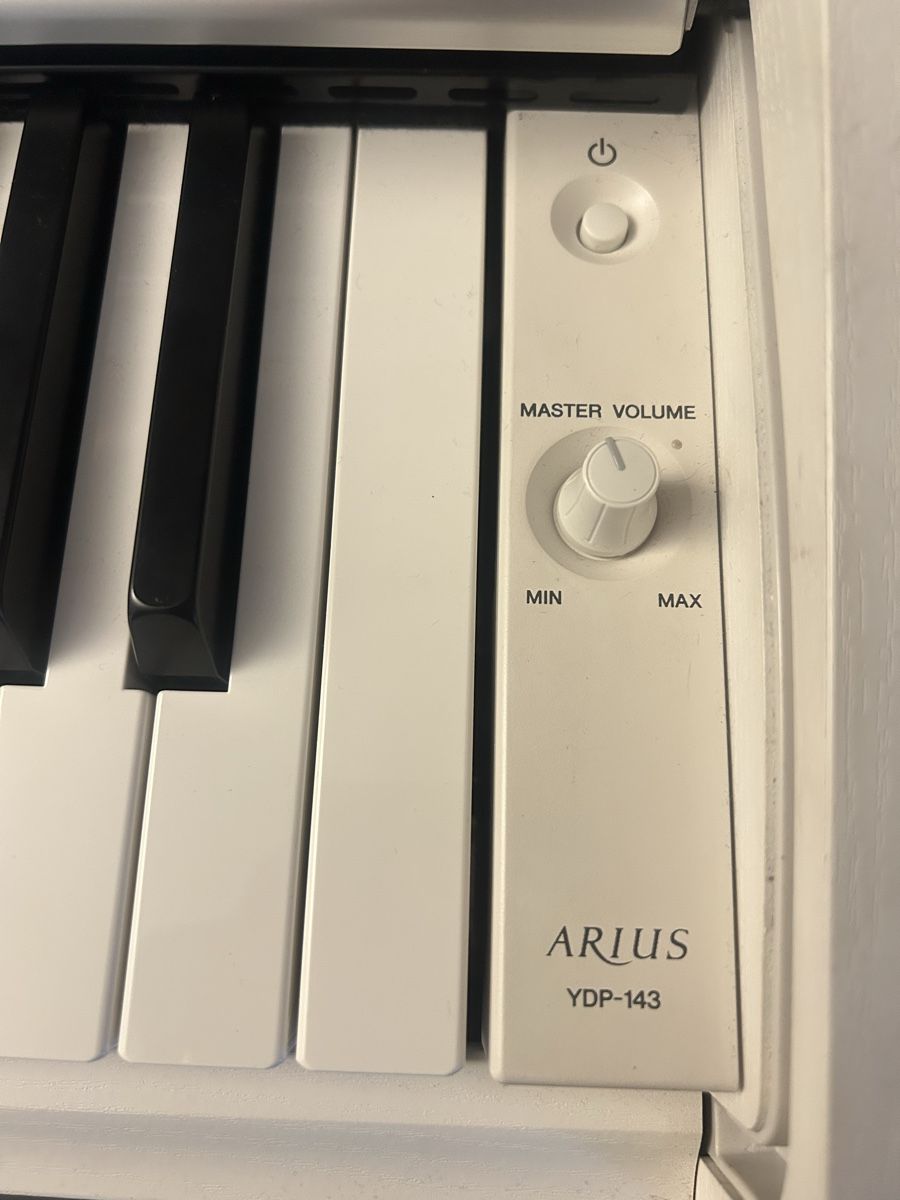 Yamaha Strumenti musicali: Yamaha ydp-143 Digital Piano – Usato da Roveredo GR venduto da Keks78 2