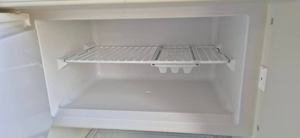 Electrolux Frigoriferi: Kühlschrank Electrolux IK 281.4 LI – Usato da Schänis venduto da 1234567890ABCDEF 1