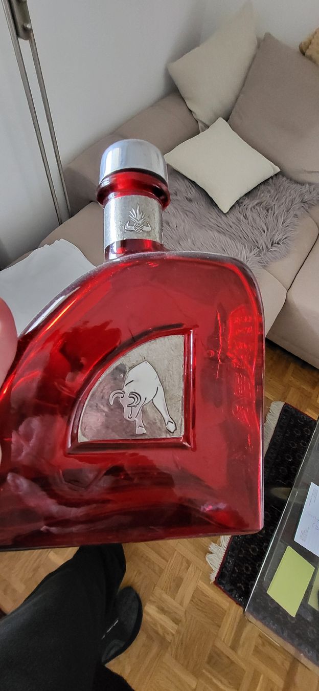 Altro: Tequillaflasche zum nachfüllen – Usato da Basel venduto da topthings 5