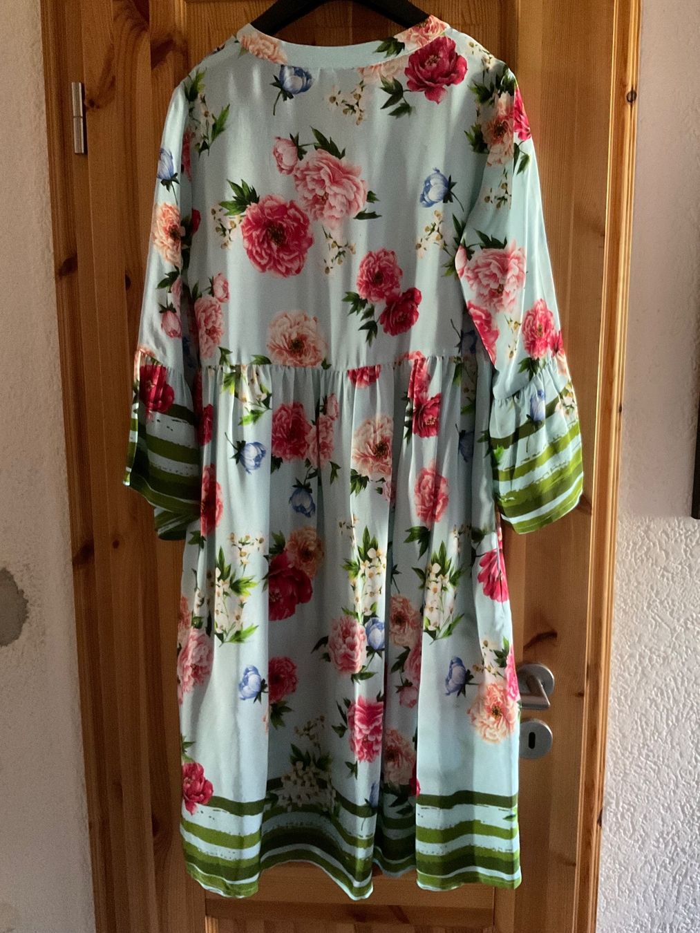 Vestiti: kleid angoor – Nuovo (secondo la descrizione) da gurzelen venduto da malu04 4
