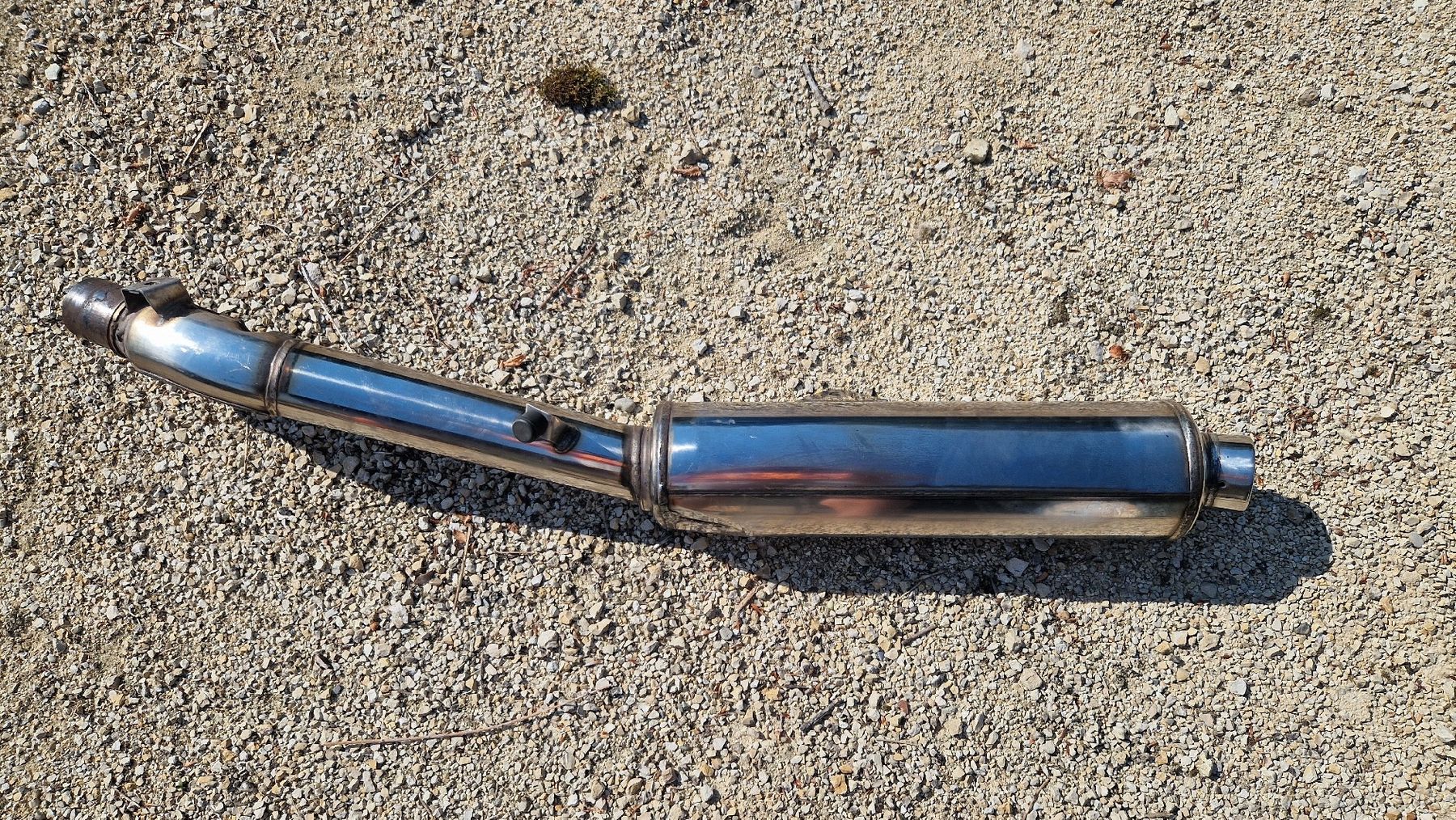 Suzuki Auspuffanlagen: Original Suzuki GSF Auspuff – Gebraucht aus Thunstetten von Cyberwurst 2