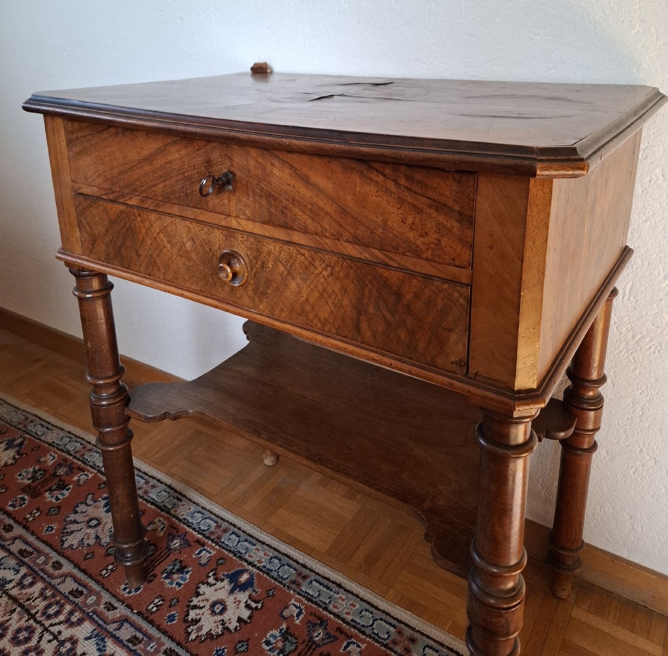 Cassettiere: Kleine Holzkommode 2 Schubladen – Usato da Reinach BL venduto da Malin20 3