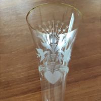 Champagner Glas mit Hochzeits Motiv