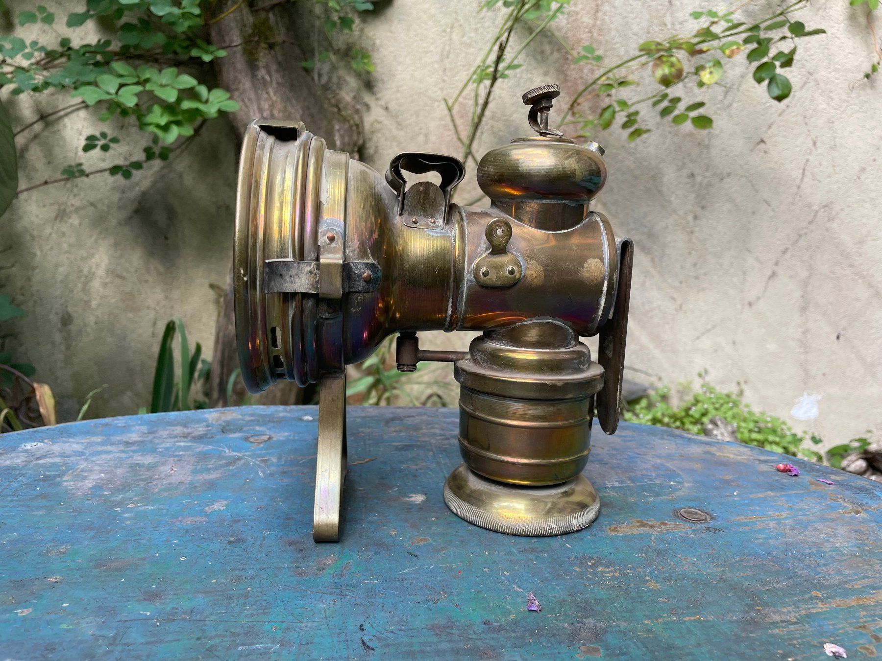 Scheinwerfer: Phare ancien automobile à acétylène – Gebraucht aus Versoix von HELVETICA_1 2