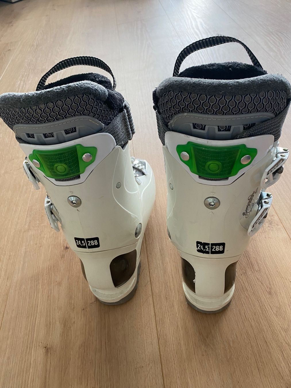 Salomon Scarpe da donna: Skischuh Salomon 24.5 – Usato da Aesch ZH venduto da racer1 2