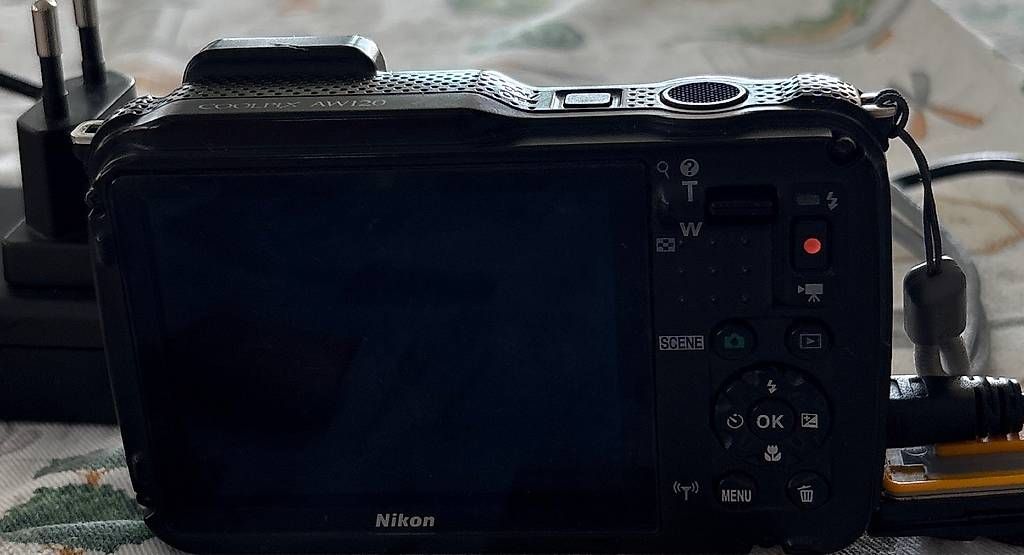 Fotocamera: Nikon Coolpix AW120 Subacquea  – Usato da Muzzano venduto da lau_2v5b 1
