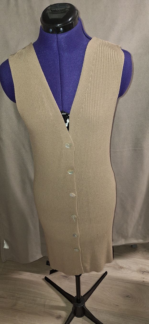 Gilets: Strickweste beige, Grösse M – Neuf (Voir description) à Diessenhofen par Strubely