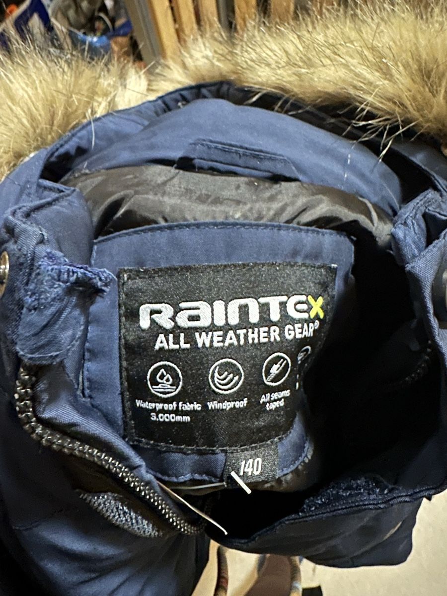 C&A Giacche & Cappotti: Kinder Winterjacke Gr.140 – Usato da Uster venduto da staernli4 3