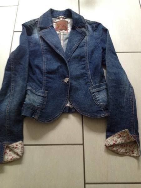 Benetton Jeans: Benetton Jeans Jacke – Usato da Buchs-ZH venduto da Birikina 2