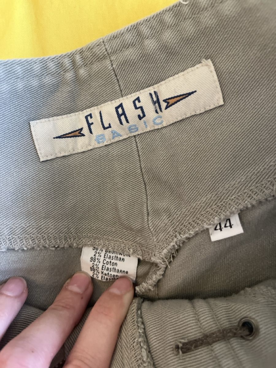 Pantaloni: Pantalon femme Flash Basic beige taille 44 – Usato da Zürich venduto da Noemie1994 1