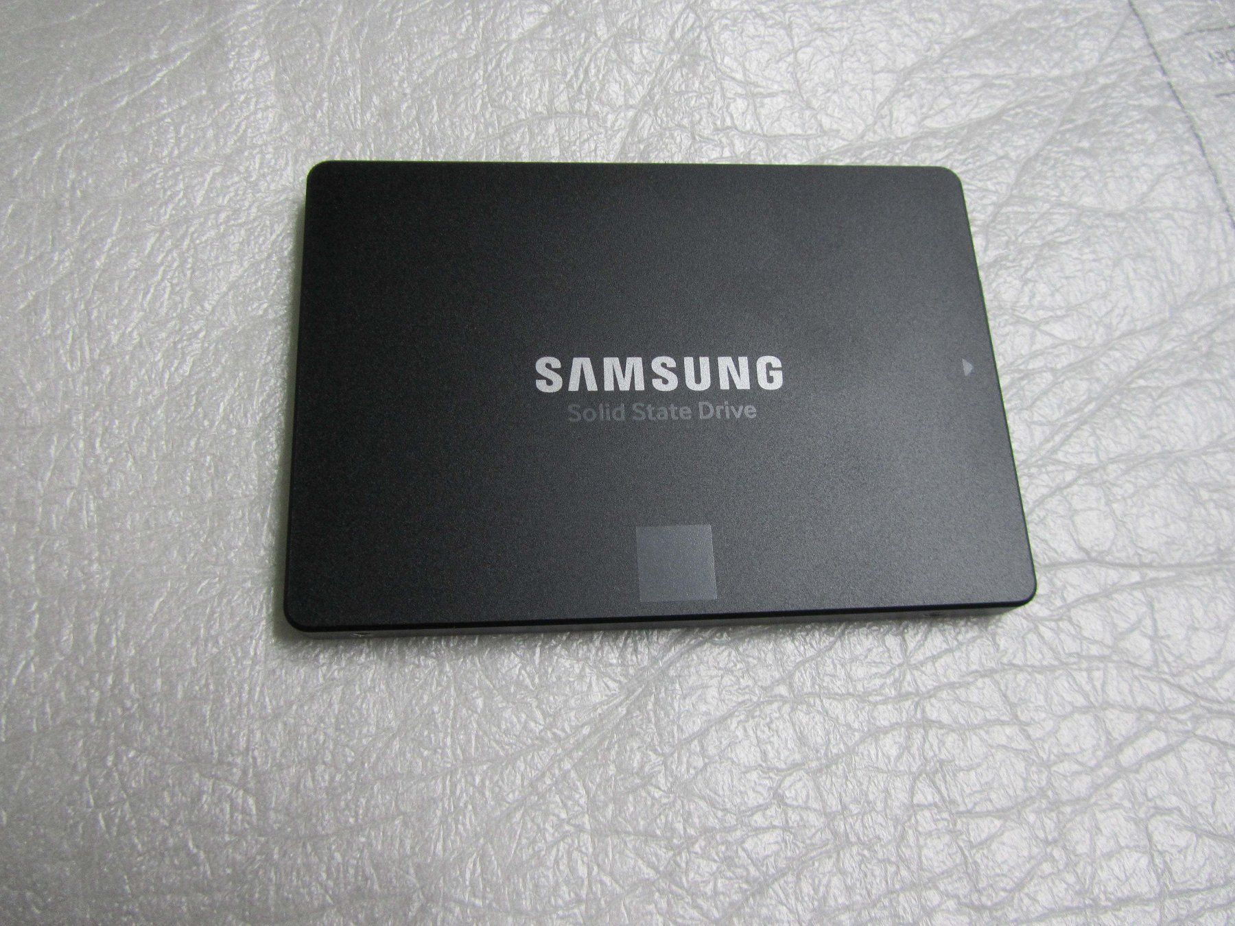 Samsung Dischi rigidi: Samsung 850 EVO 500GB SSD – Usato da moosseedorf venduto da RTN10