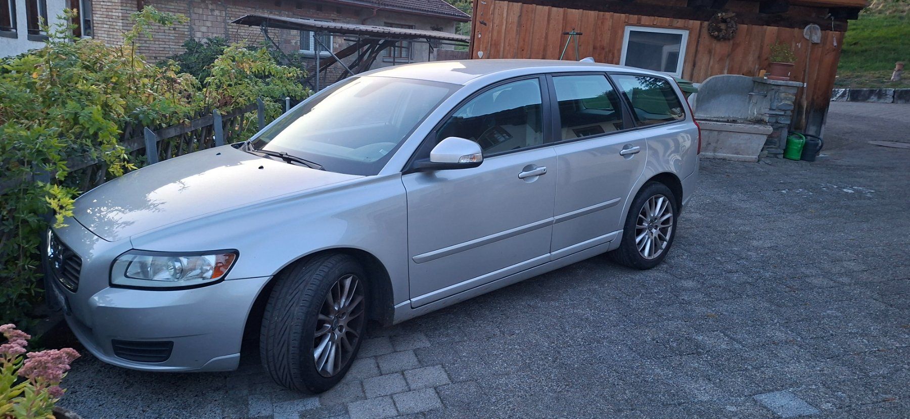 Volvo Autos: Volvo v50 – D'occasion à Reinach AG par sch_66d2