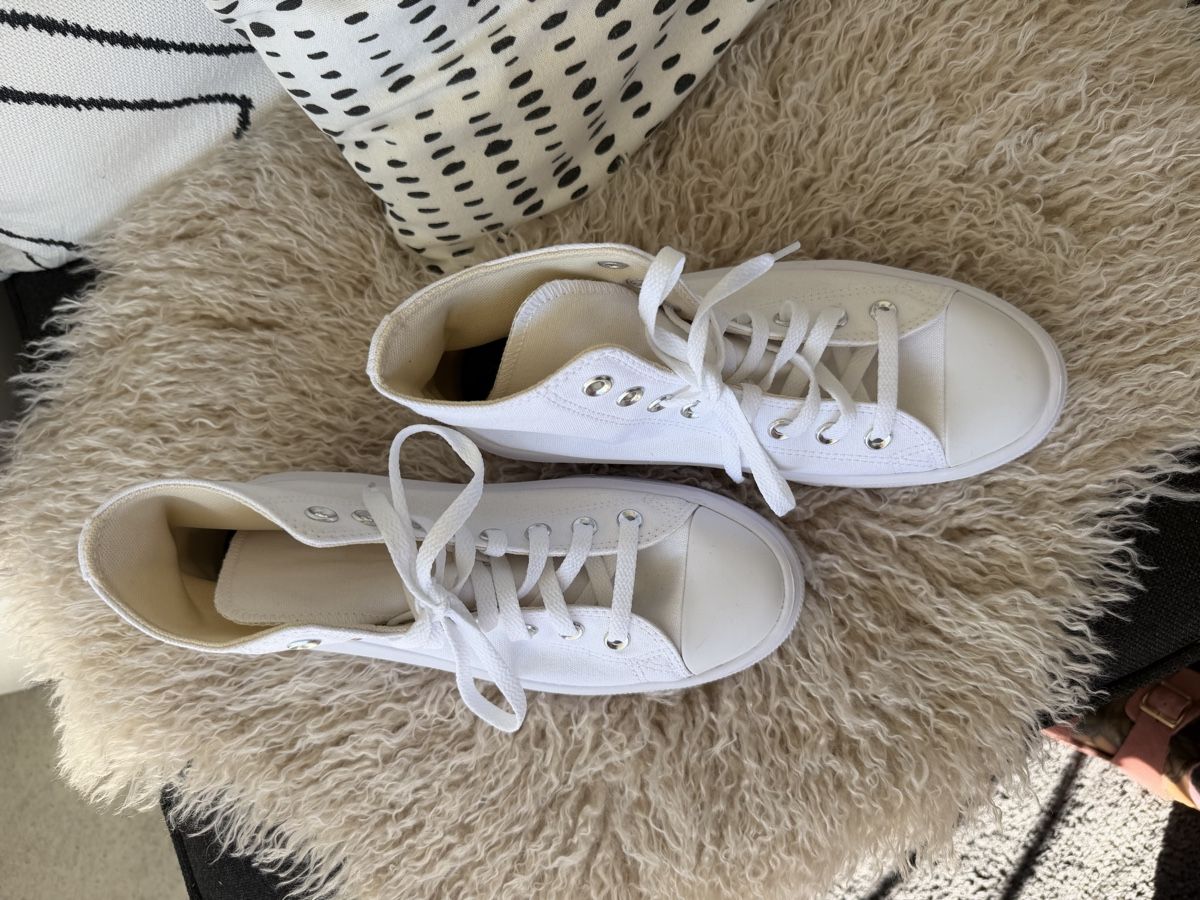 Converse Scarpe da donna: Converse Chuck TaylorStar Move – Nuovo (secondo la descrizione) da Niederuzwil venduto da Sunnyside7962 1