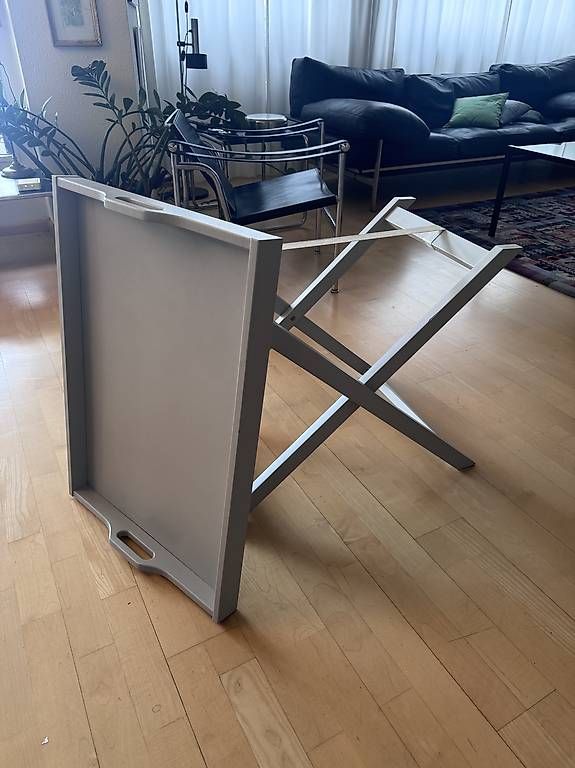 Piatti di portata: Serviertablett mit Klappgestell  – Usato da Basel venduto da bar_b2yw 2