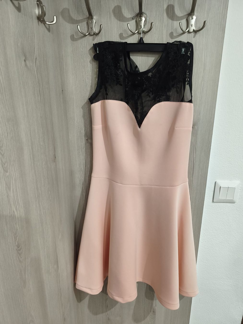 Vestiti: Rosa Cocktailkleid – Usato da Schänis venduto da M.a.r.k.85