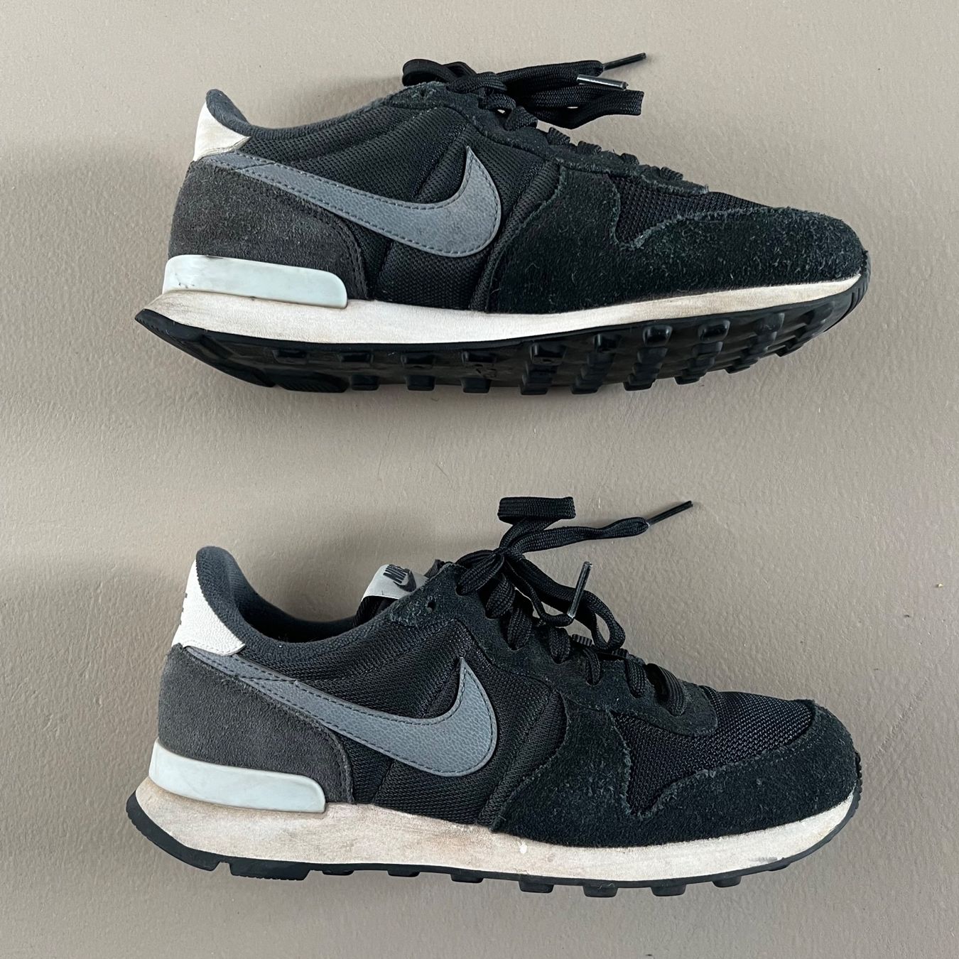 Nike Scarpe da donna: NIKE Sneakers 🖤 – Usato da Zürich venduto da ClosetQueen 4