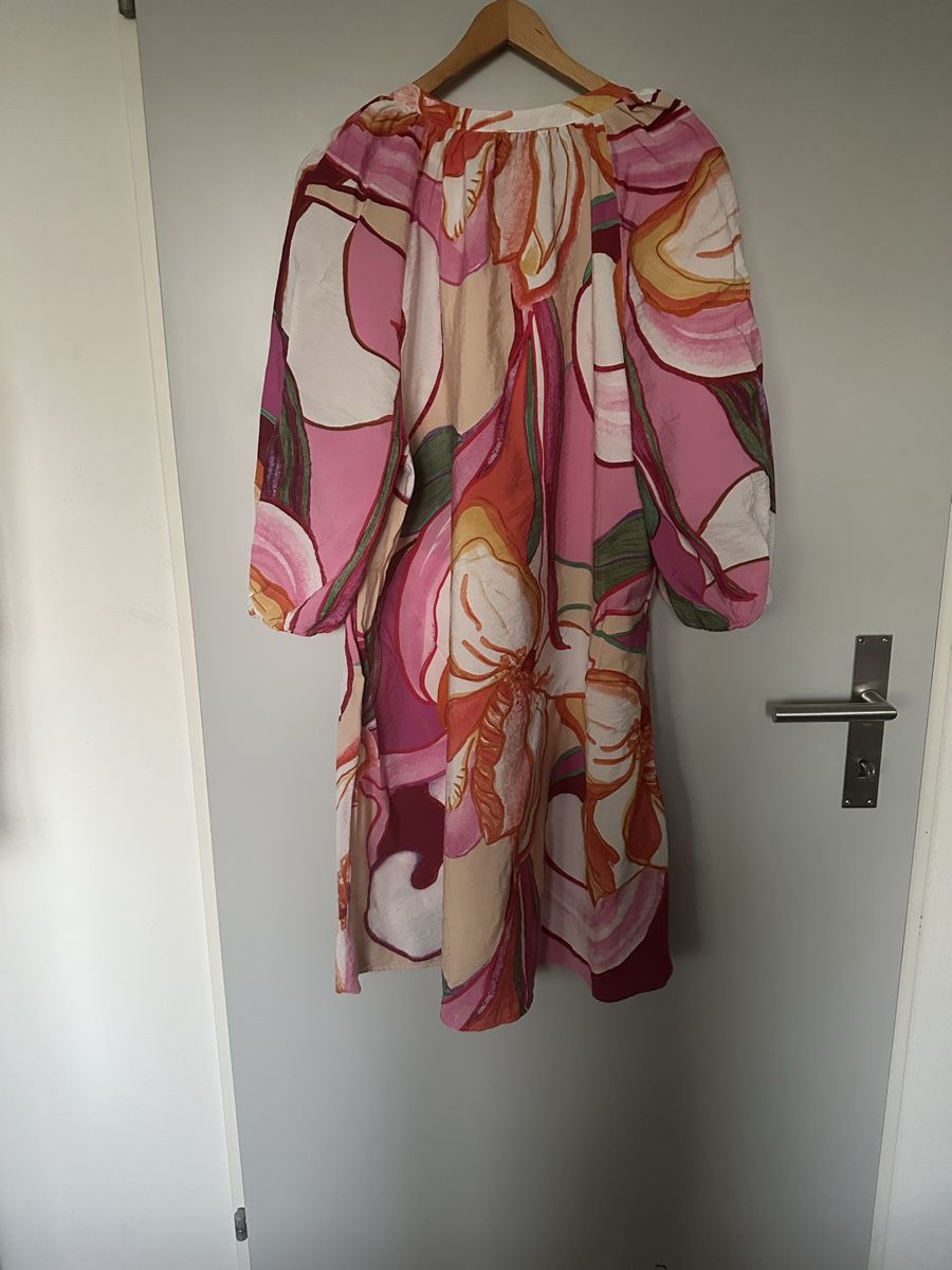 Vestiti: Robe neuf taille 42 – Nuovo e nell'imballaggio originale da Biel/Bienne venduto da orange1 1