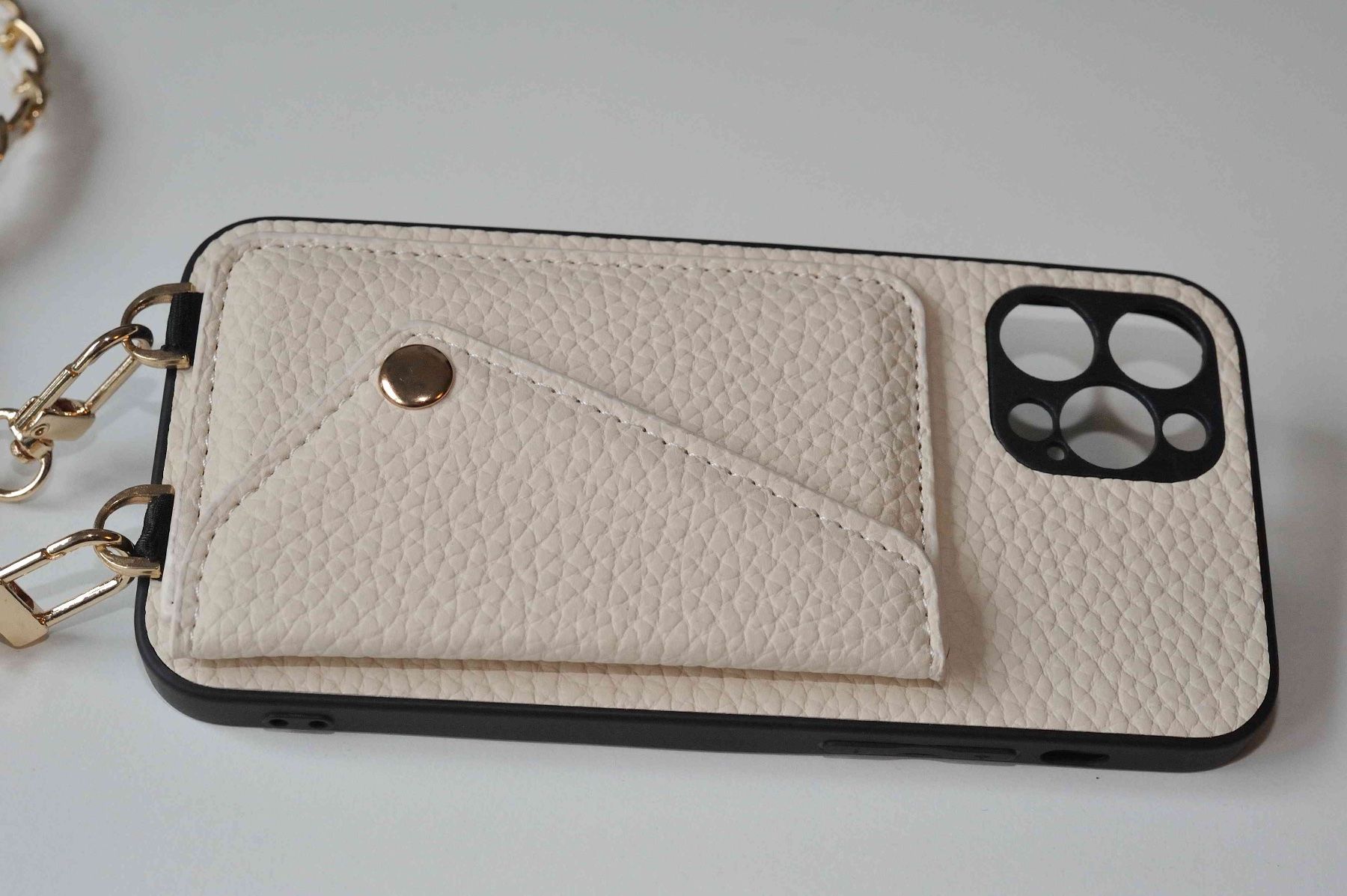 Apple Cover & Protezioni schermo: Hülle für iPhone 12 Pro – Usato da Schwerzenbach venduto da floridan 3