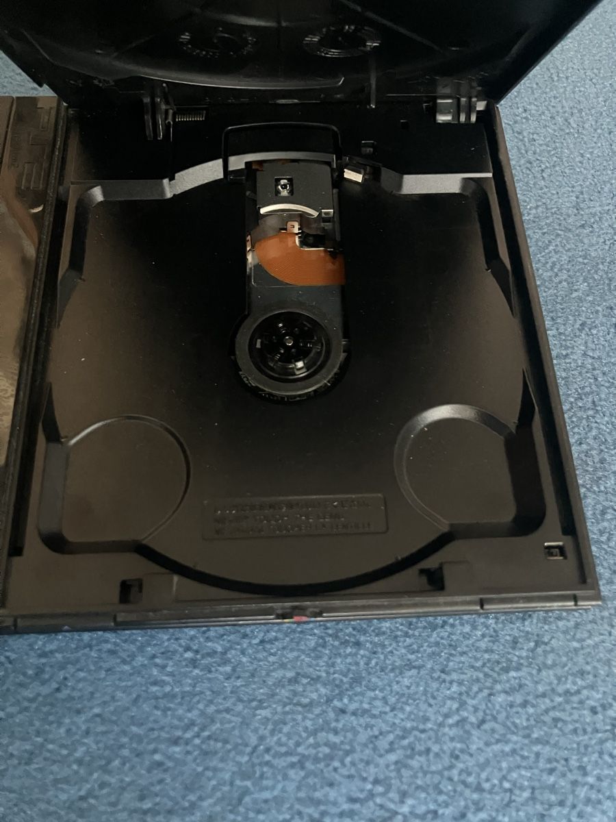 Sony Console: PS2 Slim – Usato da Chur venduto da GC190 1
