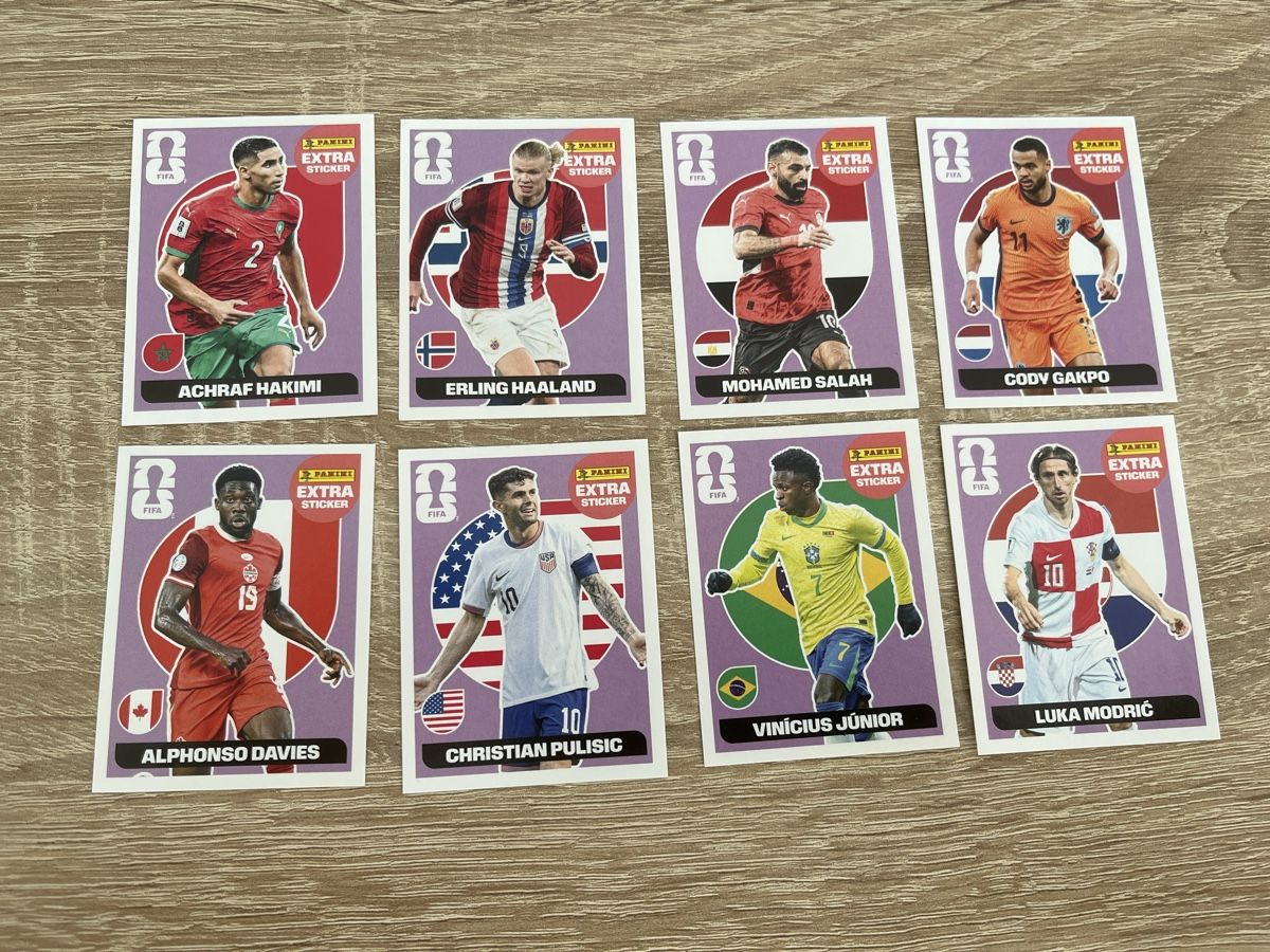 Panini Cartes à collectionner: Lot de 8 extra stickers  – D'occasion à Daillon par Camus82