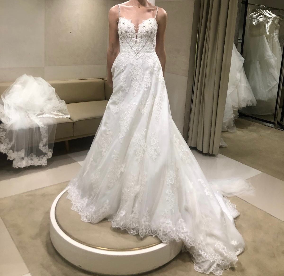 Pronovias Vestiti: Pronovias Brautkleid – Nuovo (secondo la descrizione) da Allschwil venduto da eyl_bb8q
