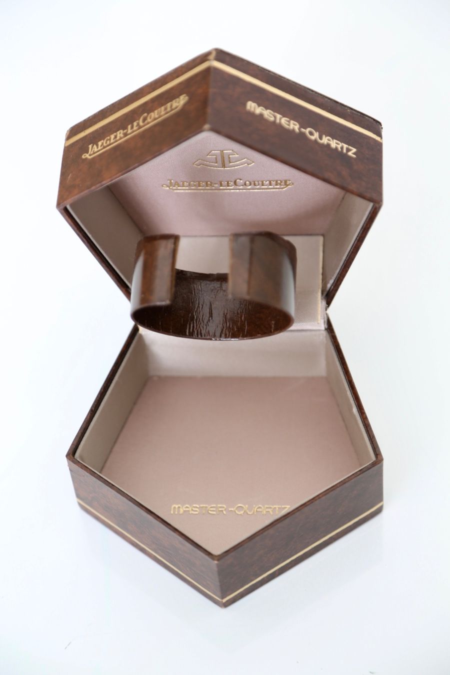 Jaeger-Lecoultre Orologi: Jaeger LeCoultre Master Quartz Vintage Box – Usato da Reinach BL venduto da Han-Numismatik 3