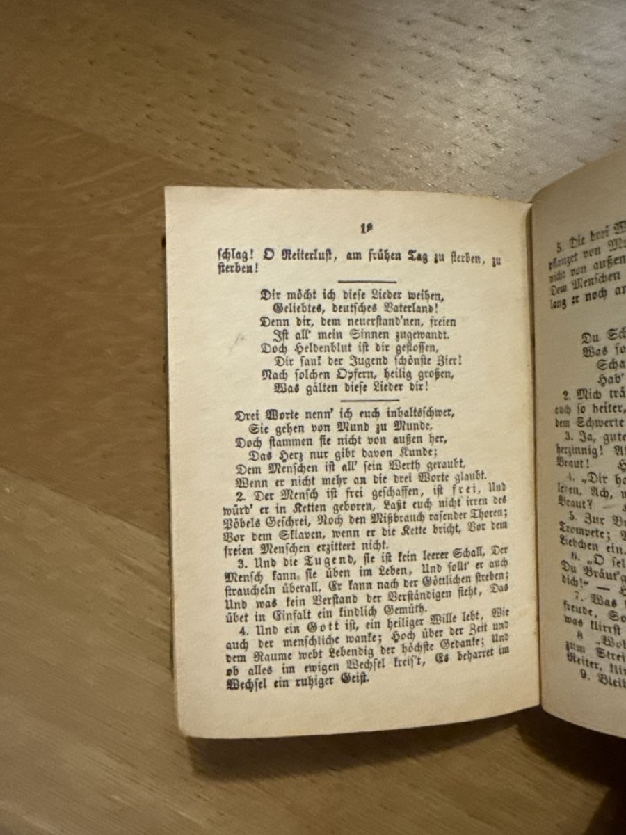 Libri: Antikes Volksliederbuch  – Usato da Neuhausen venduto da DELY 4