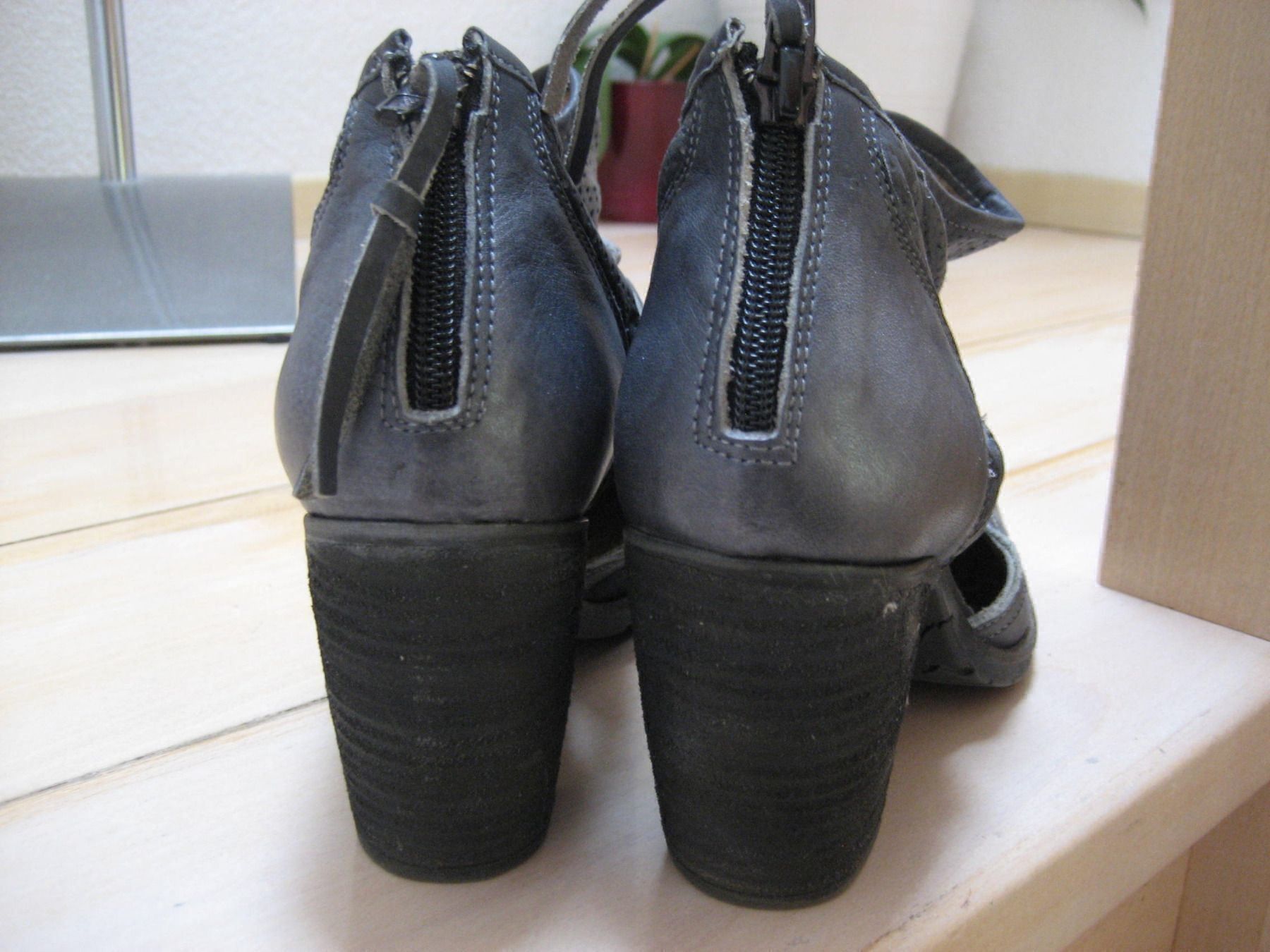 Scarpe da donna: Chaussures cuir DKODE grandeur 40 – Usato da Delémont venduto da marryb 7