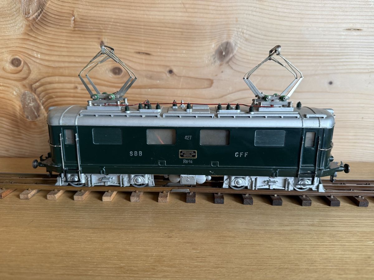 Hag Modellini di ferrovie: HAG Re 4/4 I DC 2 Motoren mit Originalkarton  – Usato da Amden venduto da vipernatter 9