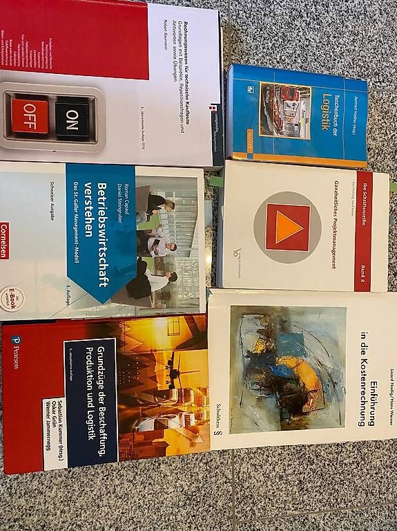 Libri: Verschiedene Schul und Studiumbücher – Usato da Münchenstein venduto da Archimedes 1