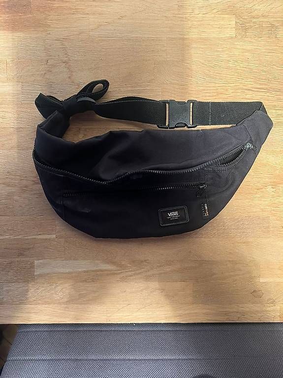 Borse: Vans Bauchtasche Schwarz  Schnäppchen  – Usato da Zürich venduto da zevius