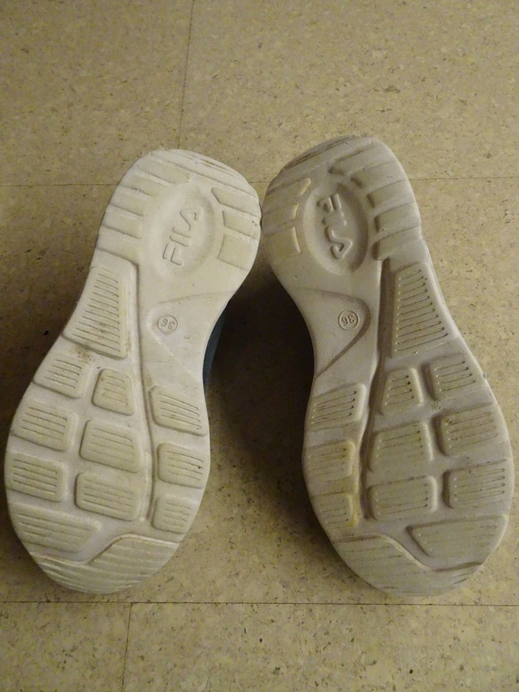 Fila Scarpe da uomo: Turnschuhe Fila – Usato da Münchenbuchsee venduto da Yothu 2