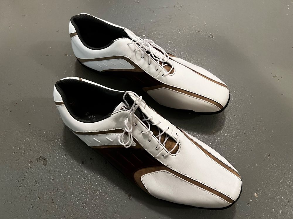Footjoy golf shoes, size 15, with spikes Kaufen auf Ricardo