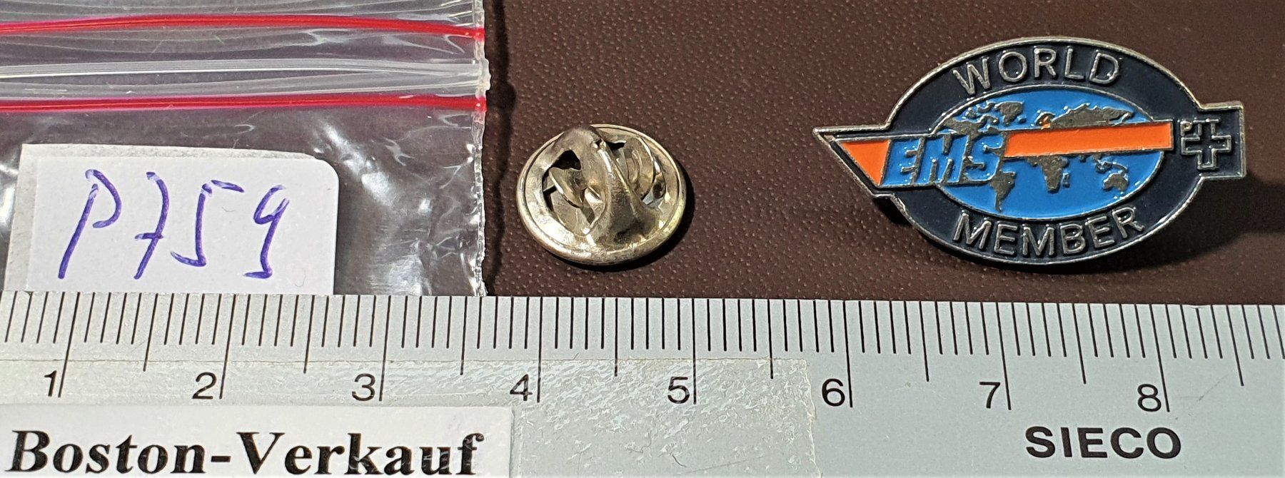 Placchette & Badge: P759 - Pin World Member EMS  PTT Post – Usato da Reinach BL venduto da Boston-Verkauf 1
