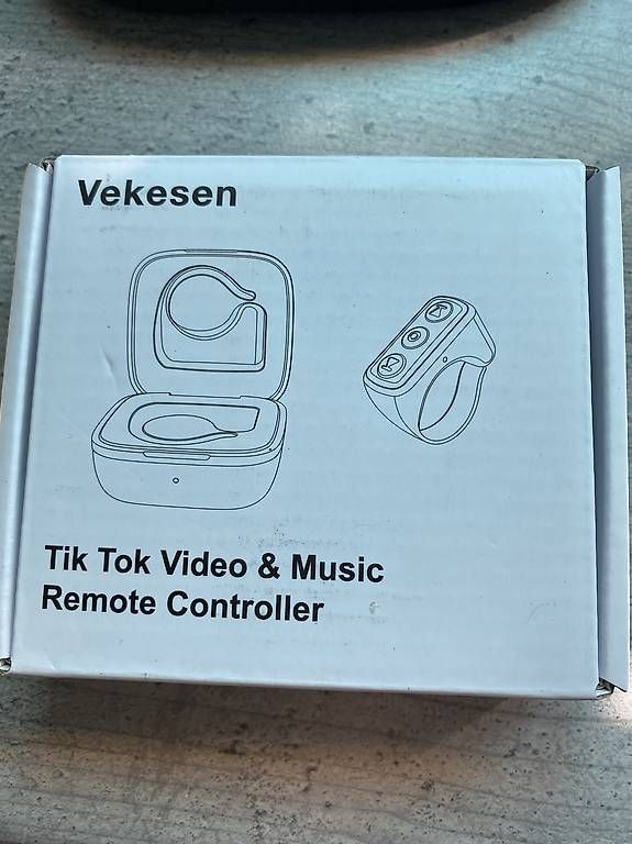 Telecomandi: Bague télécommande Tik Tok, téléphone,liseuse – Usato da Boussens venduto da veroh33 1