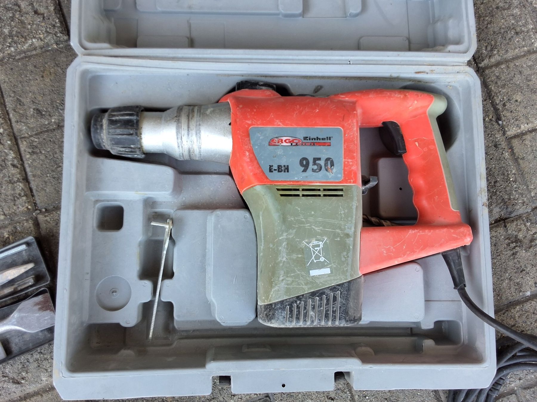 Einhell Trapani: Bohrhammer Einhell E-BH 950 mit Koffer und Zubehör – Usato da Neudorf venduto da max_vvp6 1