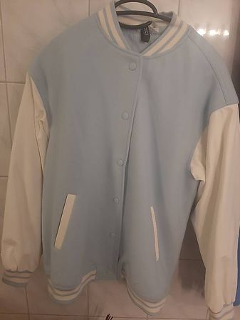 Bomberjacke mit Lederärmeln