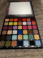Jade x Beauty Bay Eyeshadow Palette