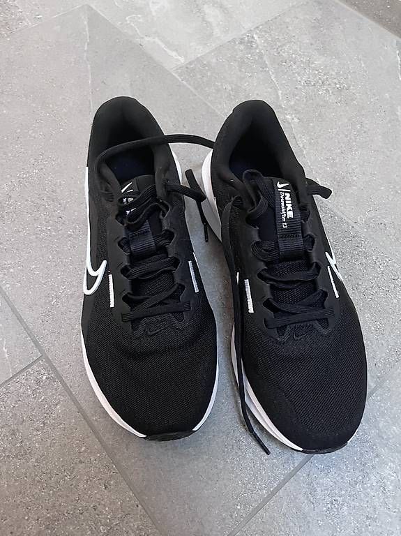 Herrenschuhe: Nike Turnschuh Grösse 40.5 – Neu und originalverpackt aus Montlingen von MichelleG.