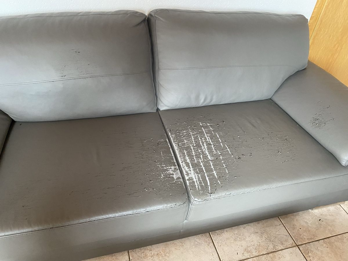 Sofas: Canapé – D'occasion à Réclère par scorpions06 1