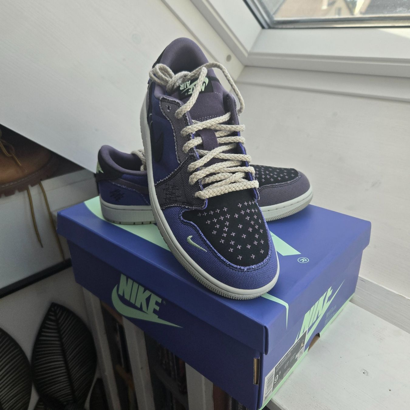 Jordan Scarpe da uomo: Jordan 1 Low Voodoo Alternate bleu – Nuovo e nell'imballaggio originale da Muttenz venduto da doudard 1