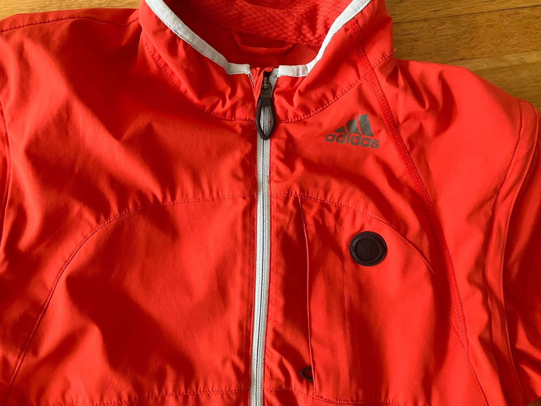 Adidas Jacken: Leichte Laufjacke von adidas Gr. S – Gebraucht aus Emmenbrücke von manusti 1