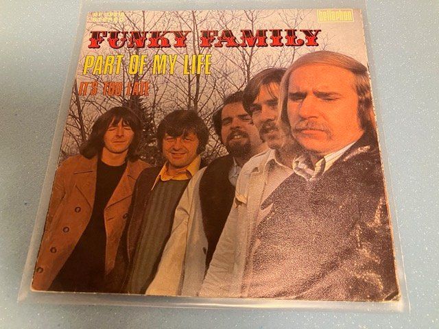 Dischi in vinile: Funky Family – Usato da Aarwangen venduto da Jukebox3 2