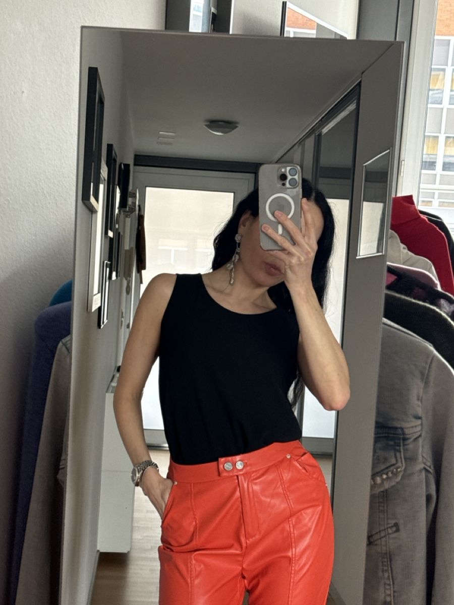 Tops: Black Tank Top, Sleeveless, Size Small - chic! – Neu (gemäss Beschreibung) aus Biel/Bienne von TanyaM02 3