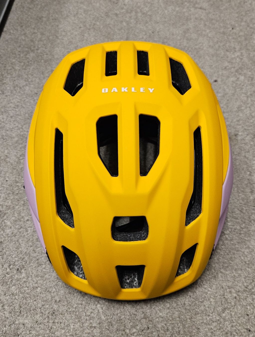 Oakley Caschi: Oakley Fahrradhelm ARO3 – Nuovo (secondo la descrizione) da Dachsen venduto da Topparts1 3