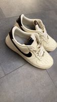 „Nike Air Force 1 '07 PRM – Sail / Braun – Gr. EU 44“