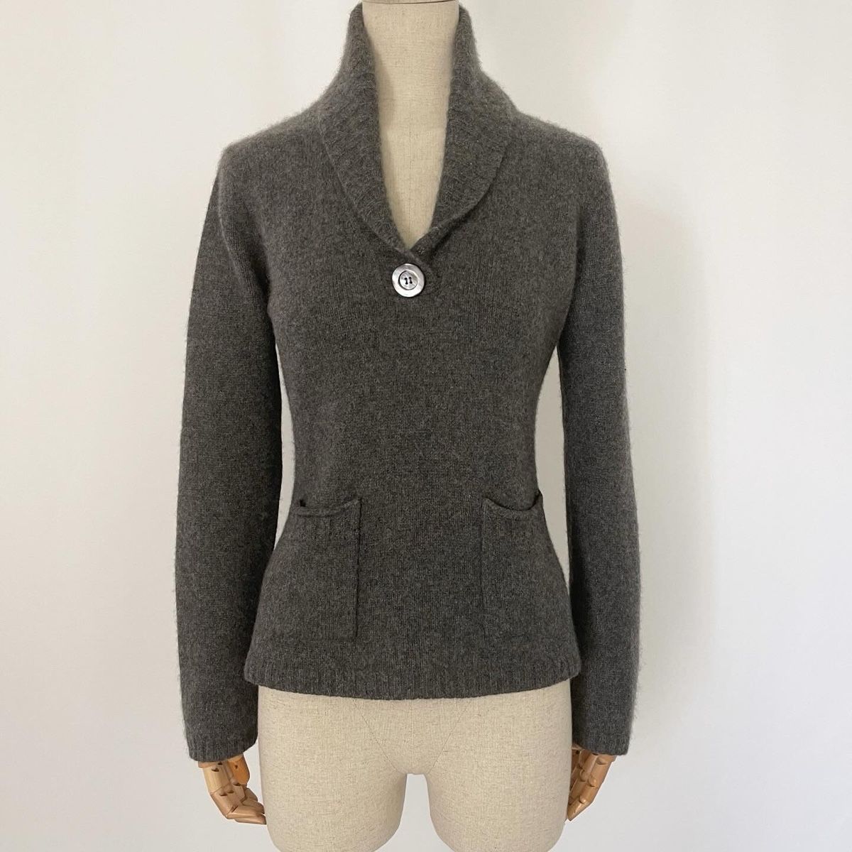 Brunello Cucinelli Maglioni & Felpe: BRUNELLO CUCINELLI Sweater – Nuovo (secondo la descrizione) da Emmen venduto da Avviivva_Com2023