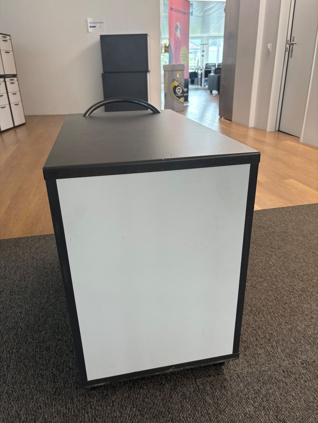 Elan Eléments de bureau: Elan Euroffice Standcontainer – D'occasion à Zürich par sat_b7g7 2