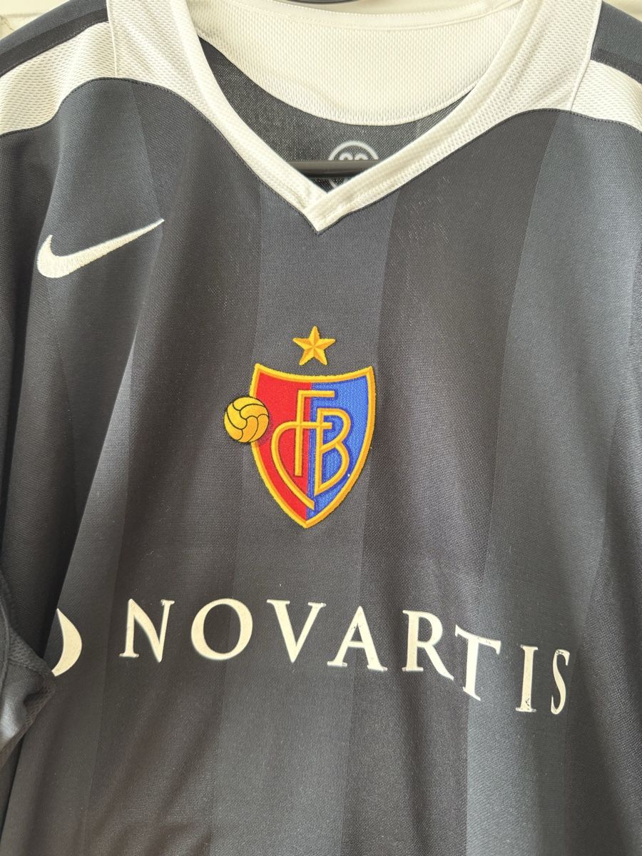 Nike Maillots de corps & Pantalons: Fc Basel Trikot Schwarz XL – D'occasion à Basel par momo.st 1