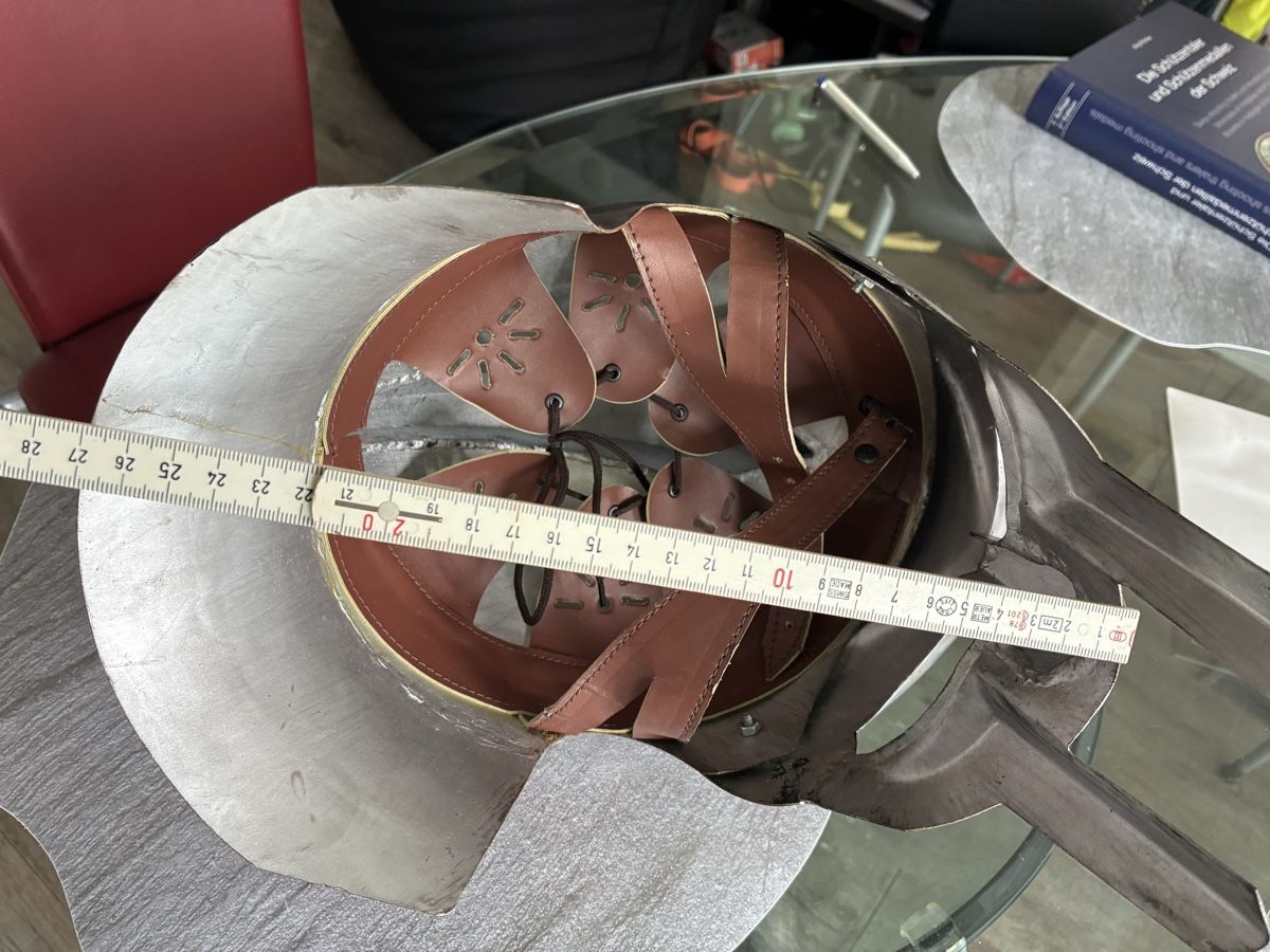 Uniformen & Effekten: Helm – Gebraucht aus Cham von Dst82 2